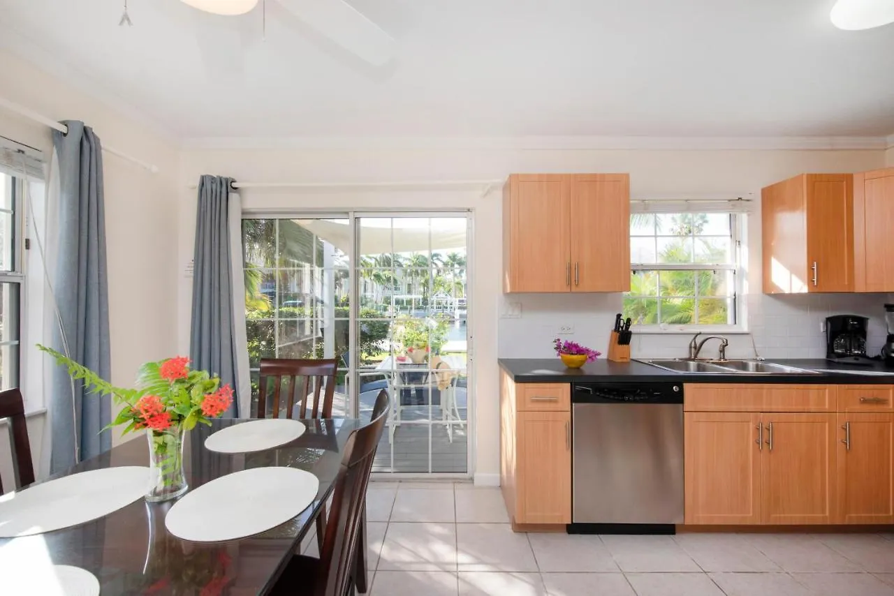 Snug Harbour View Condo #1 George Town Kajmany