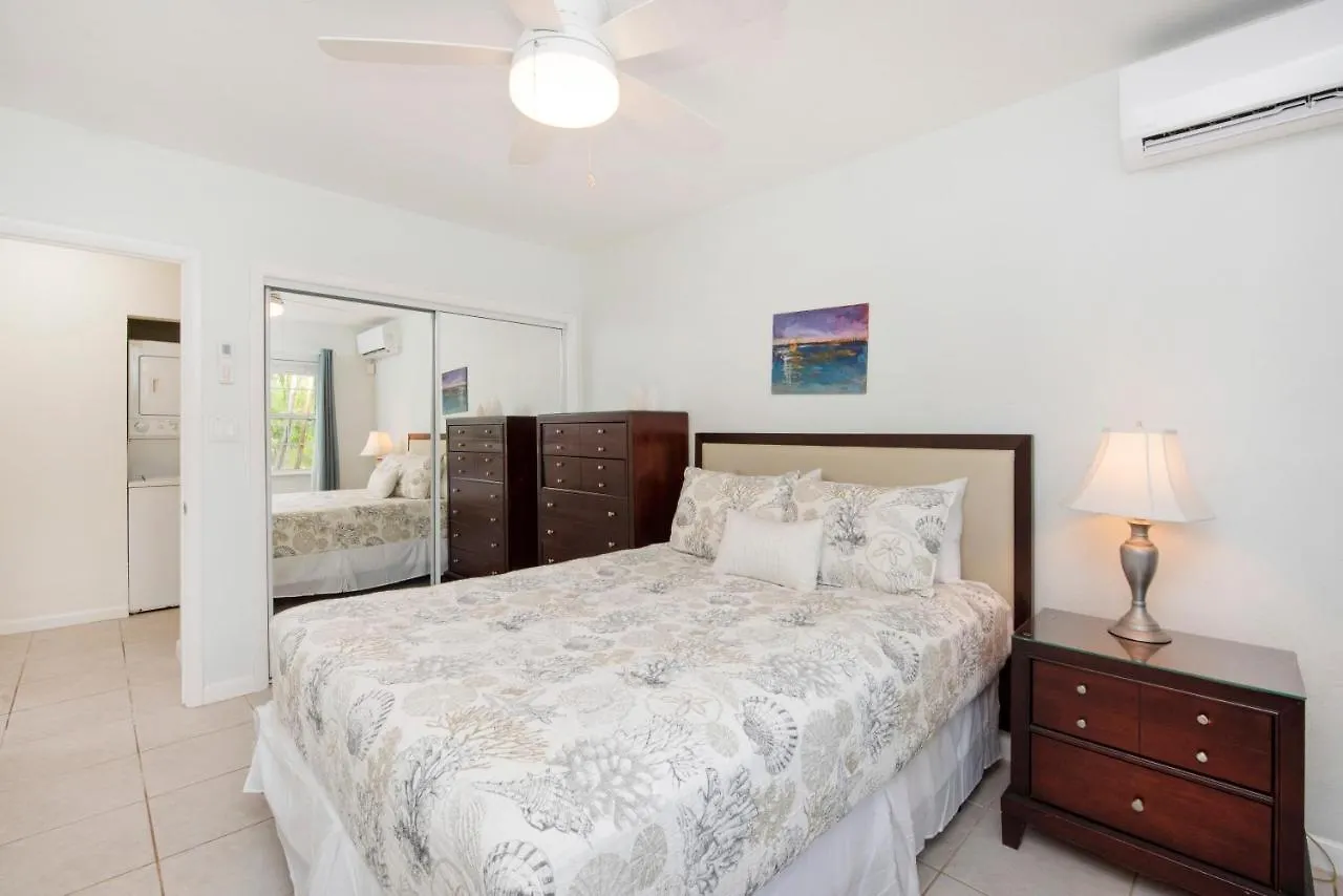 Snug Harbour View Condo #1 George Town 0*,